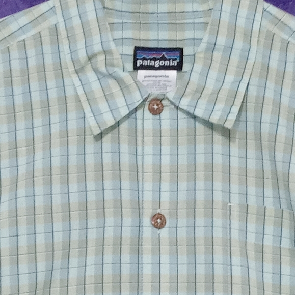 Patagonia button up - Picture 2 of 7